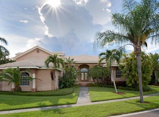 6002 Adagio Ln, Apollo Beach, FL 33572