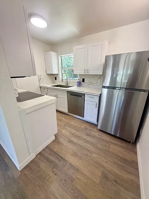 3 bed, 1200 sqft, $2,500 — Photo 1