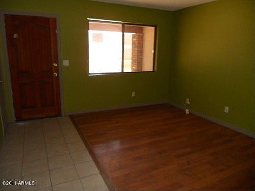 4th image of 450 E 11th Ave
