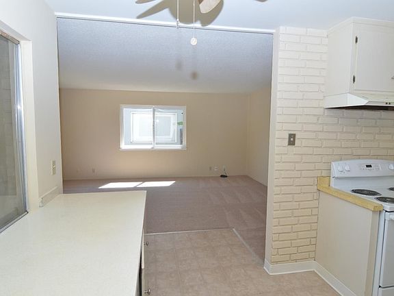 4th image of 1625 Saralynn Dr