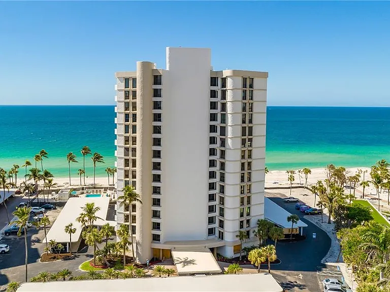 4005 Gulf Shore Blvd N #605 — Photo 2