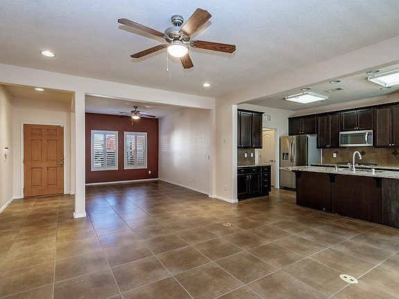 4th image of 957 Prairie Zinnia Dr