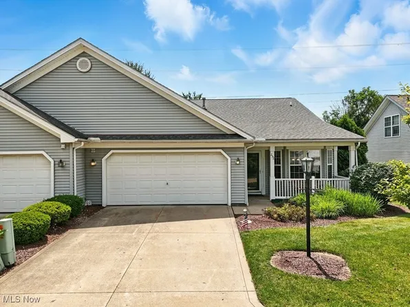 252 Bridgewater Ln, Northfield, OH 44067