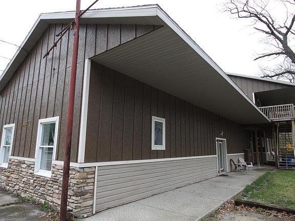 2nd image of 5571 Washington Ave #2