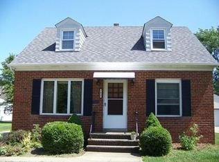 7459 Lanier Dr, Middleburg Heights, OH 44130