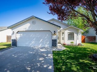 1917 Cambridge St, Caldwell, ID 83607