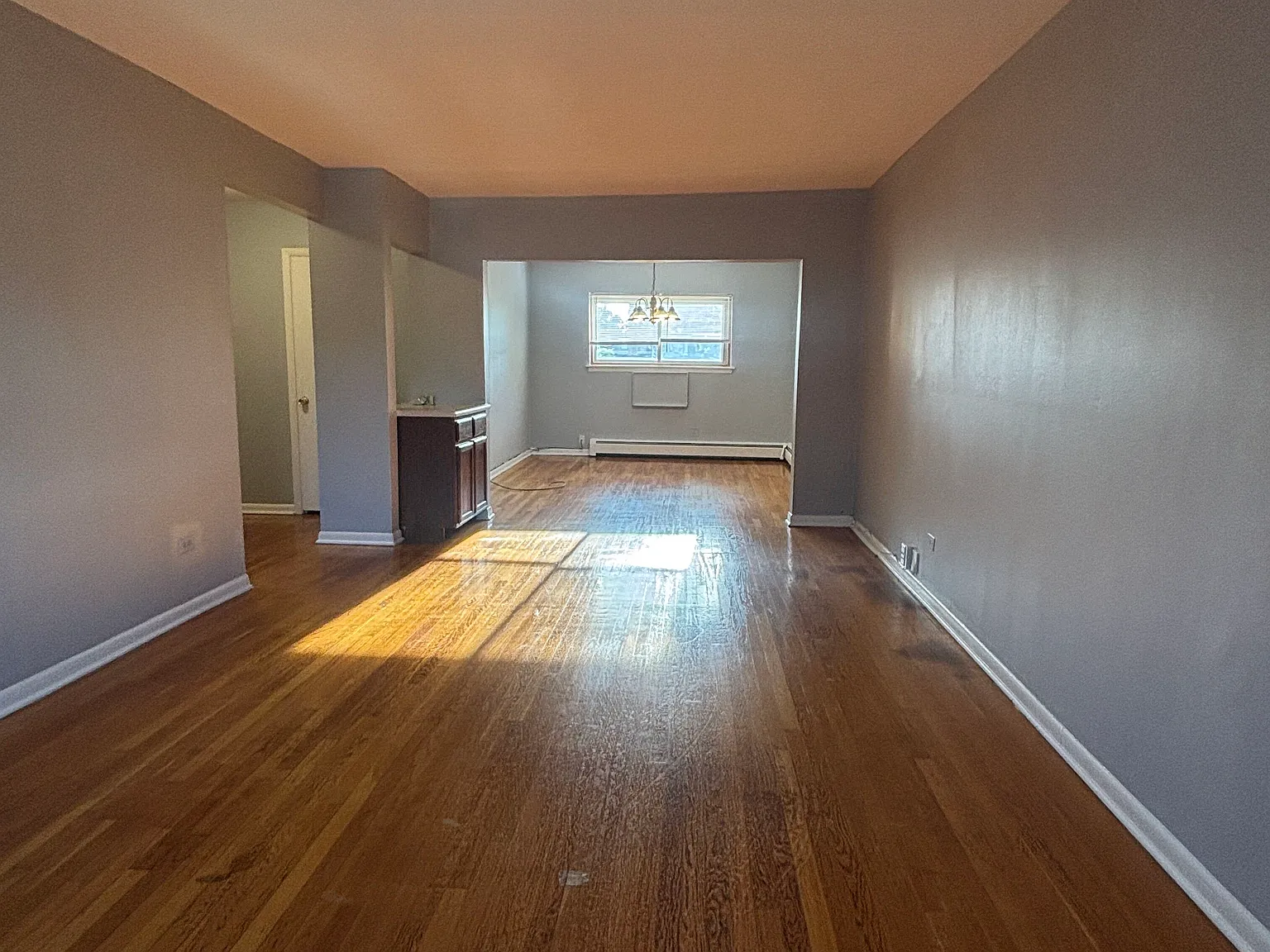 2 bed, 1.5 bath, 1025 sqft, $1,650 — Photo 3