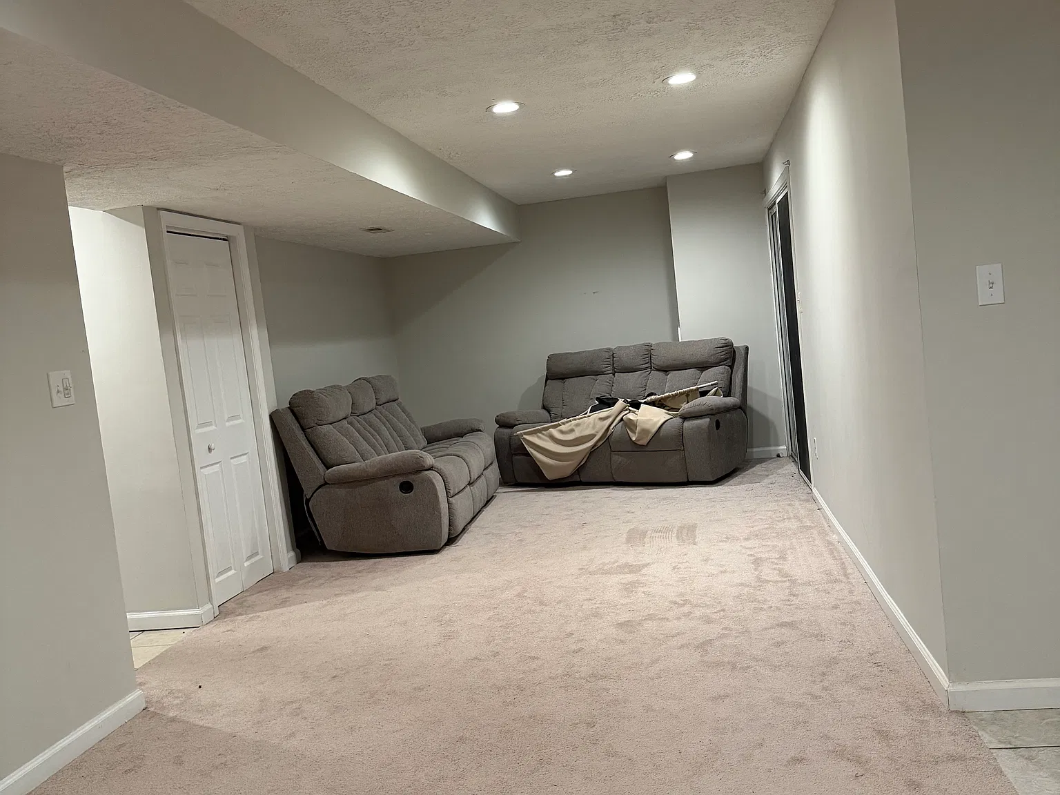 Oakland Dr, Woodbridge — Photo 2