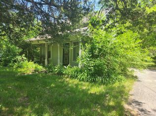 24745 Karr Rd, Belleville, MI 48111