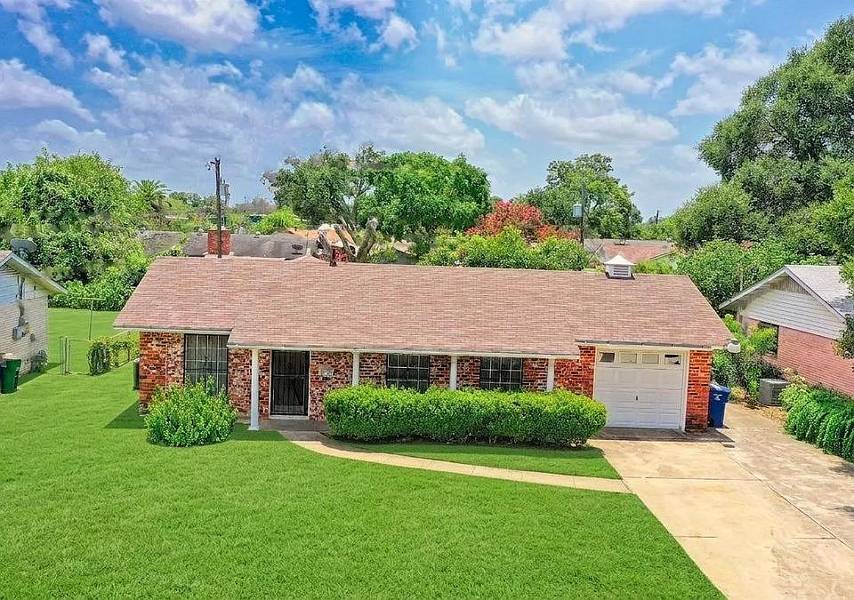 1st image of 4810 Wycliff Dr