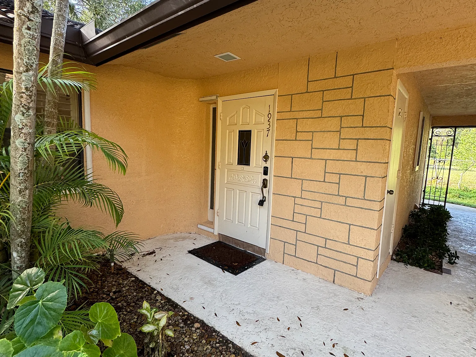 2 bed, 1450 sqft, $1,800 — Photo 3