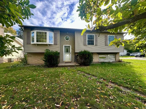 1817 W Porter Ave, Chesterton, IN 46304