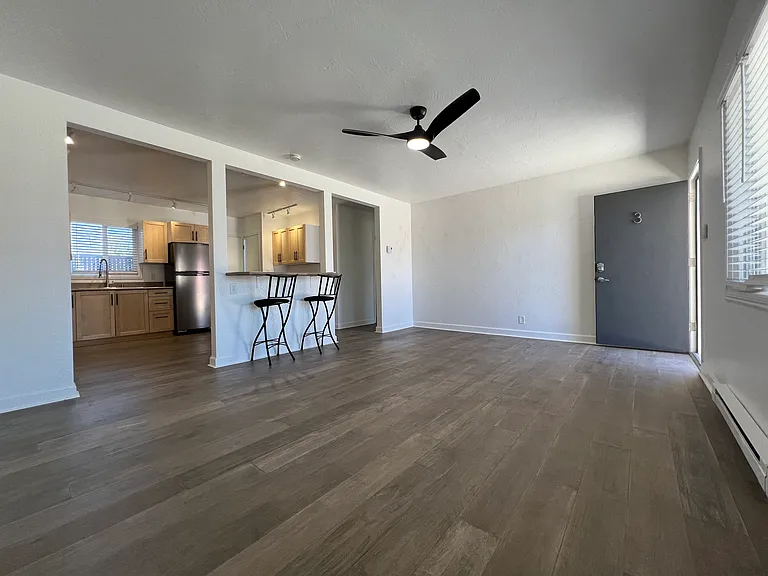 221 Laurel St #3 — Photo 7
