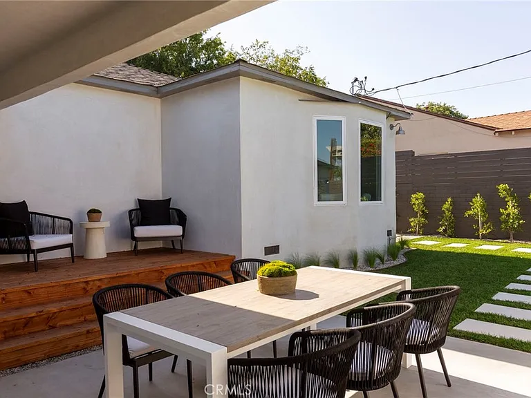 3554 S Sycamore Ave — Photo 36