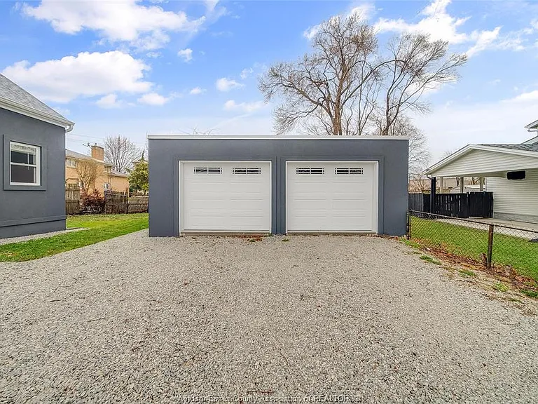 7800 Cecile St — Photo 39