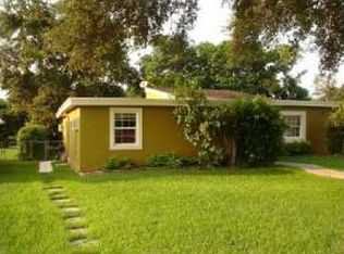 225 NW 144th St, Miami, FL 33168