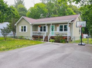 15925 Sandwave Rd, Chester, VA 23831