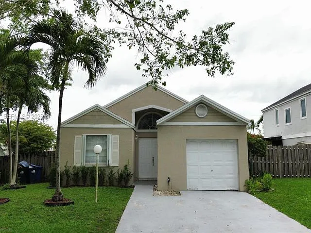 12713 SW 146th Ln — Photo 1