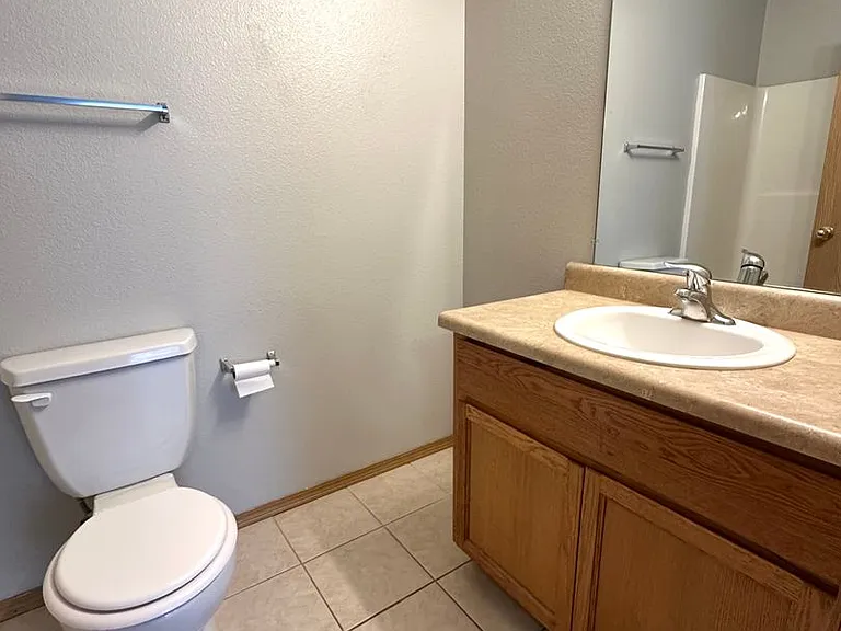 406 W Pawnee Ln — Photo 15