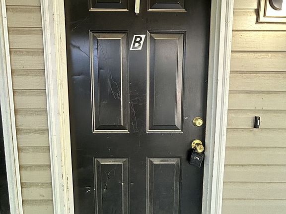 2nd image of 506-508 E Monroe St #9599AD191