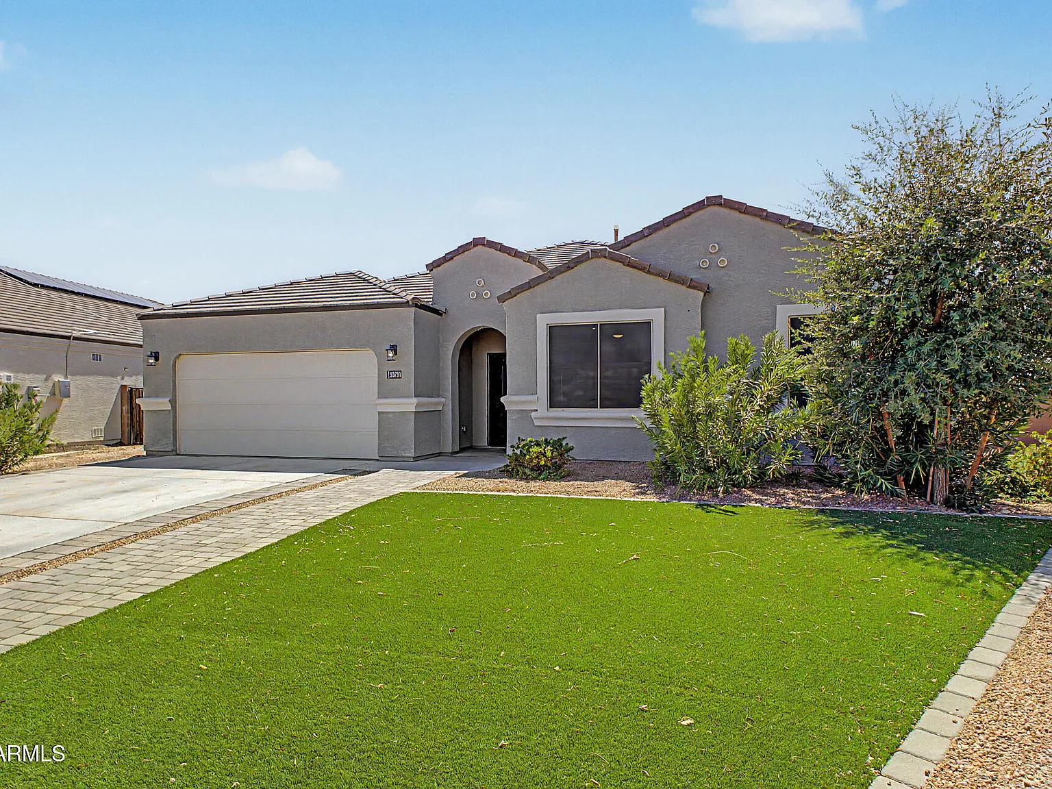 5 bed, 3.0 bath, 2684 sqft, $2,600 — Photo 2