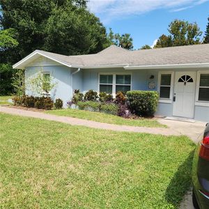 715 E 1st Ave, Mount Dora, FL, 32757