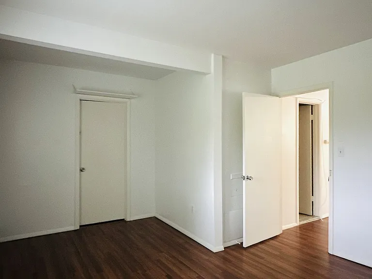 23 Pearl St #5 — Photo 6