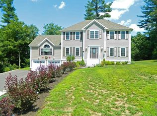 15 Liberty St, Middleton, MA 01949