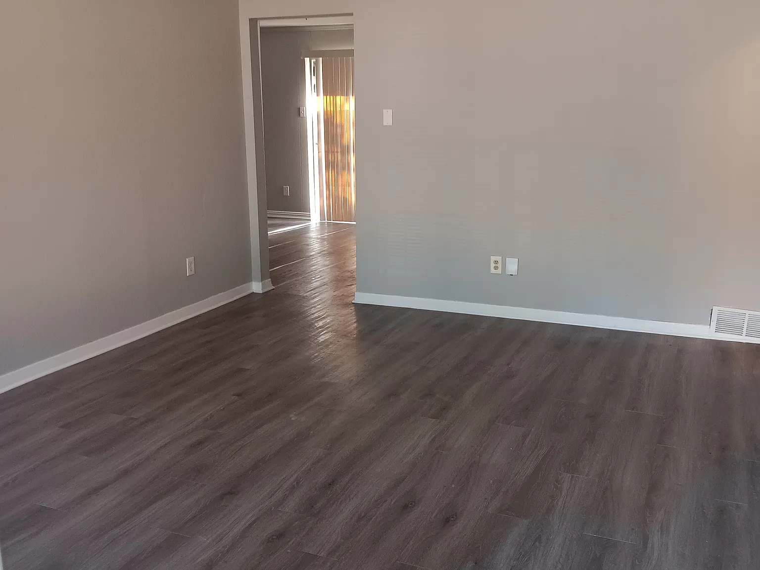 3 bed, 1156 sqft, $1,775 — Photo 3