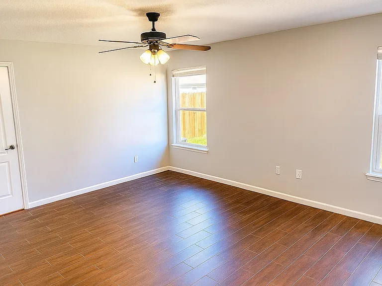 45575 Ingleham Cir — Photo 8