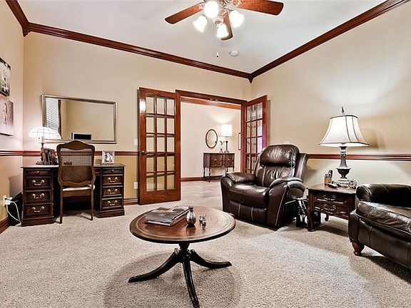 5th image of 4000 SW Staverton Dr