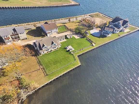 4th image of 13 S Bay Ct
