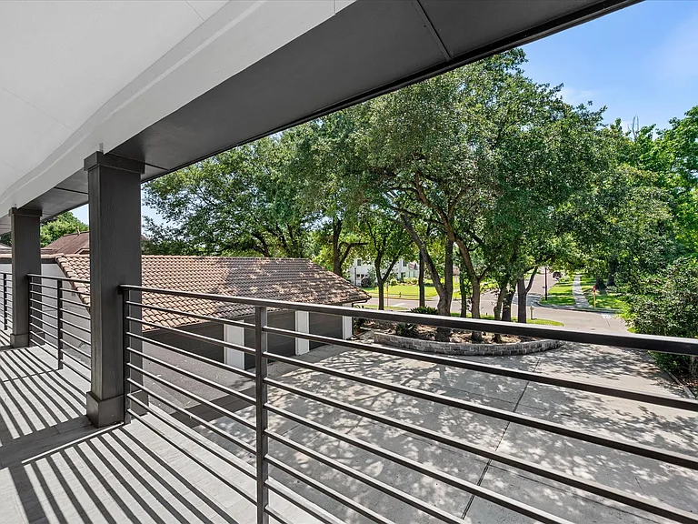 8202 Argentina St — Photo 31