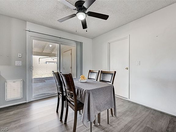 4th image of 227 Meyers Ave