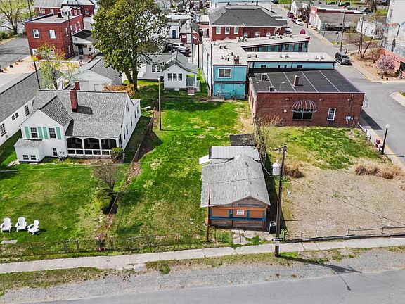 2nd image of 20 Beach Ter