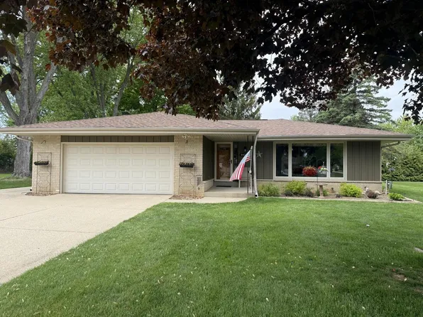 4455 N 143rd STREET, Brookfield, WI 53005