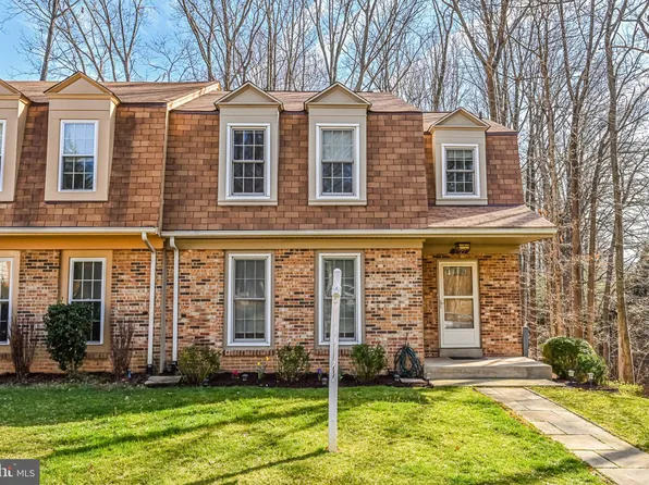 9929 Hemlock Woods Ln, Burke, VA 22015