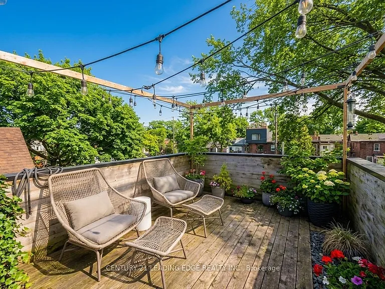 81 Dagmar Ave — Photo 45