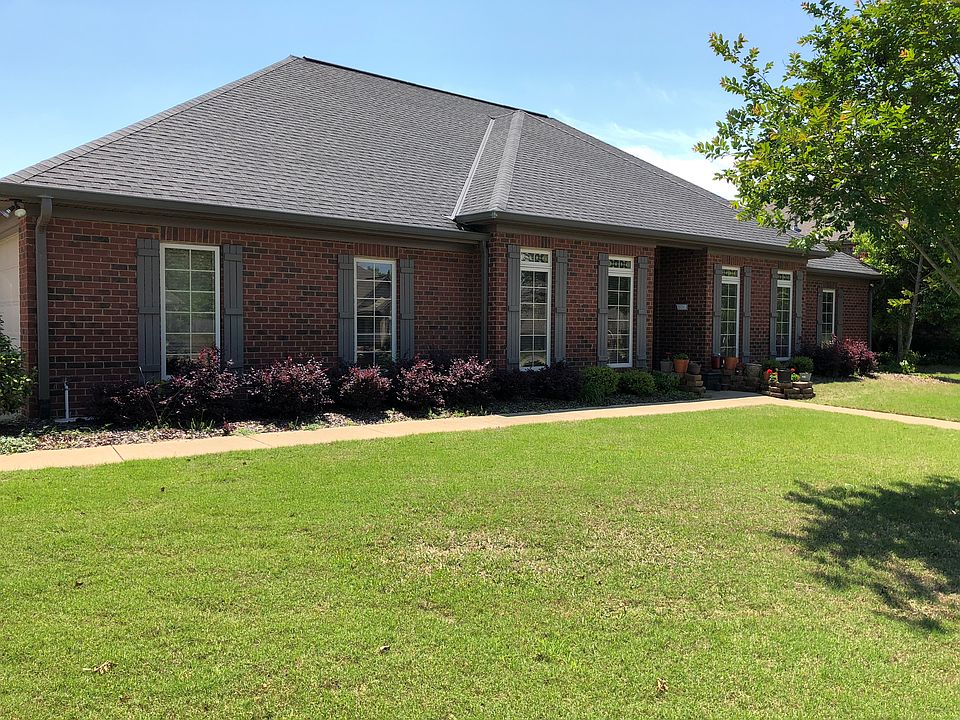 1st image of 3695 Brook Highland Dr
