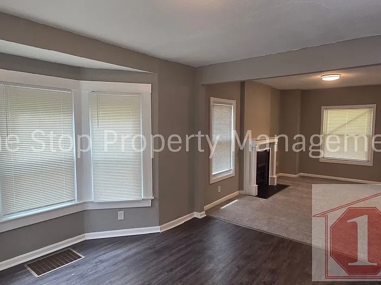 2821 Wabash Ave — Photo 9