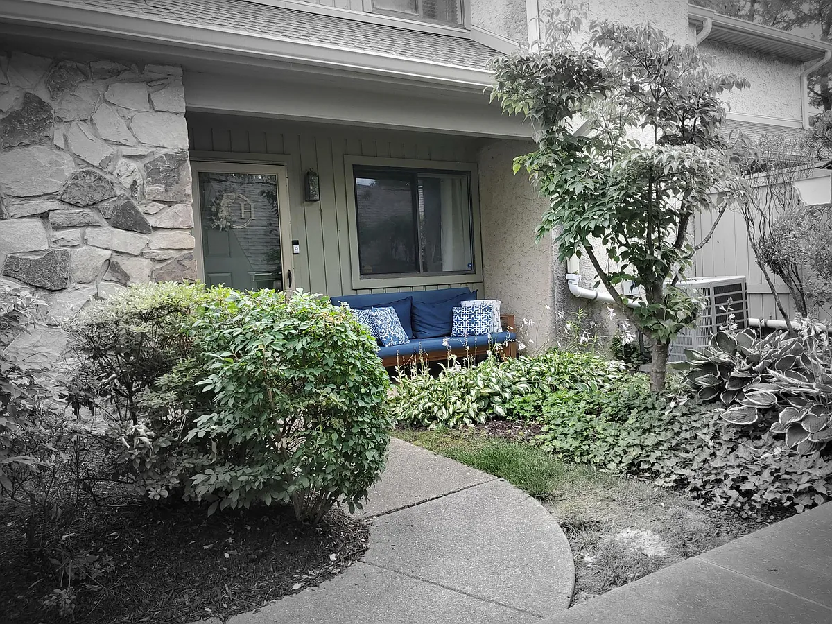 Building Photo - 1644 Hunters Ct