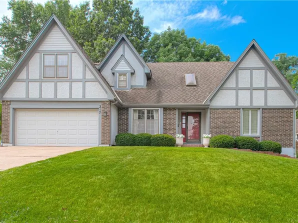 217 E 107th St, Kansas City, MO 64114
