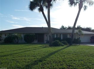 103 W Lake Dr, Lehigh Acres, FL 33936