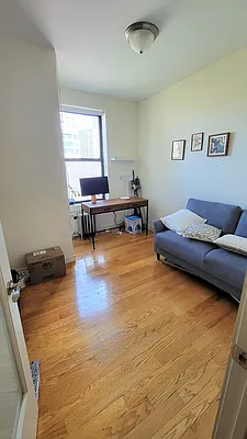 Rented by New York Dwellings LLC | media 27