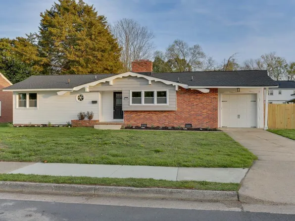 477 Colony Rd, Newport News, VA 23602