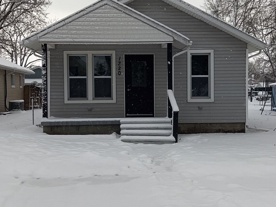 1st image of 1220 Maywood St