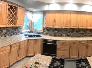 9004 Oak Ridge Dr, Justice, IL 60458