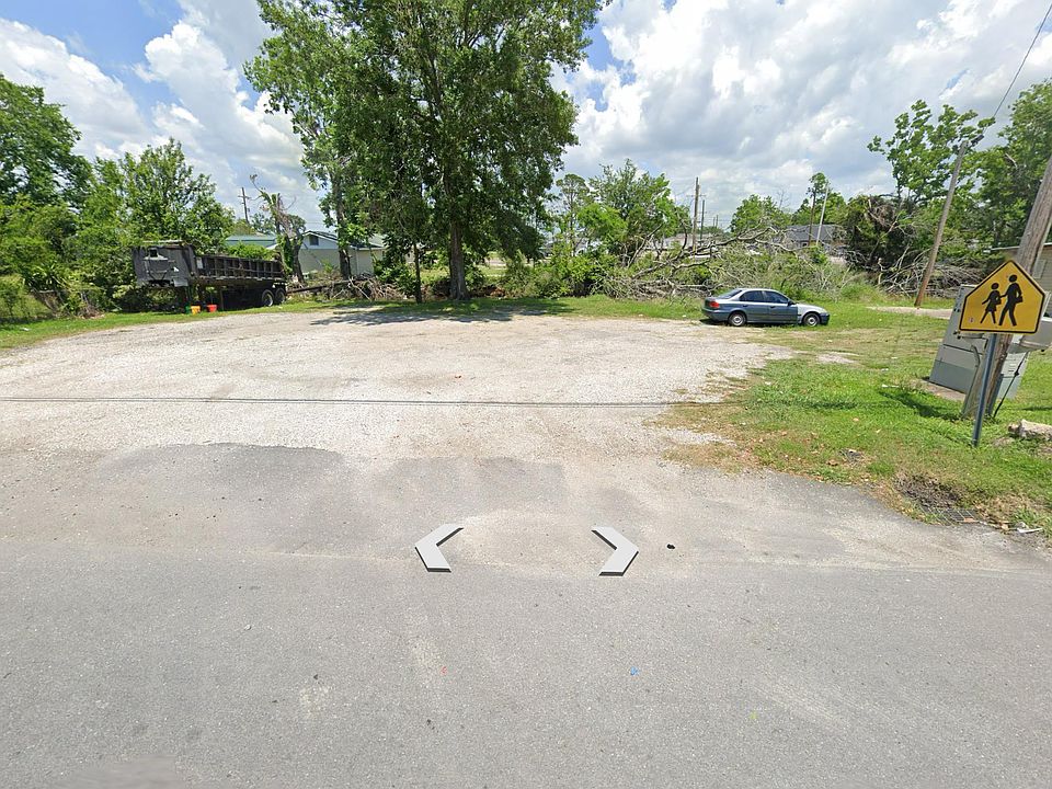 2nd image of 7161 W Main St