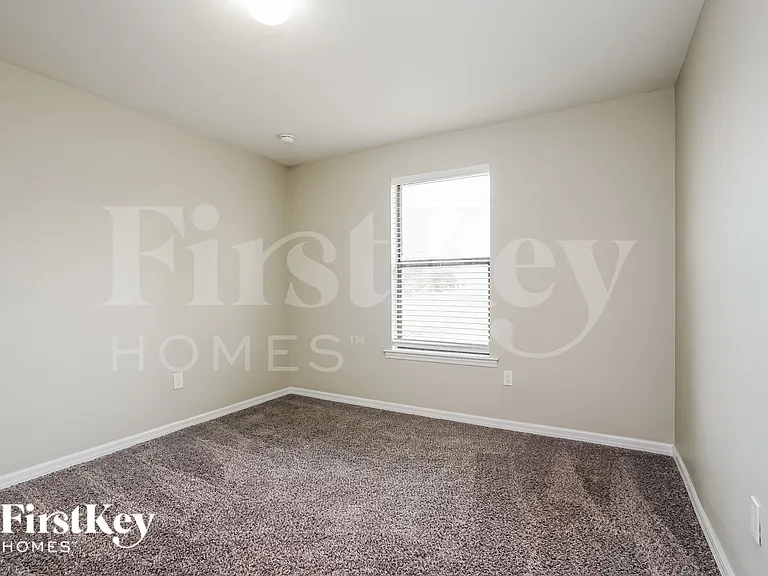 3003 Hazel Ave S — Photo 11