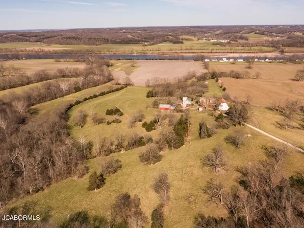 9145 Stage Coach Rd, Jefferson City, MO 65101